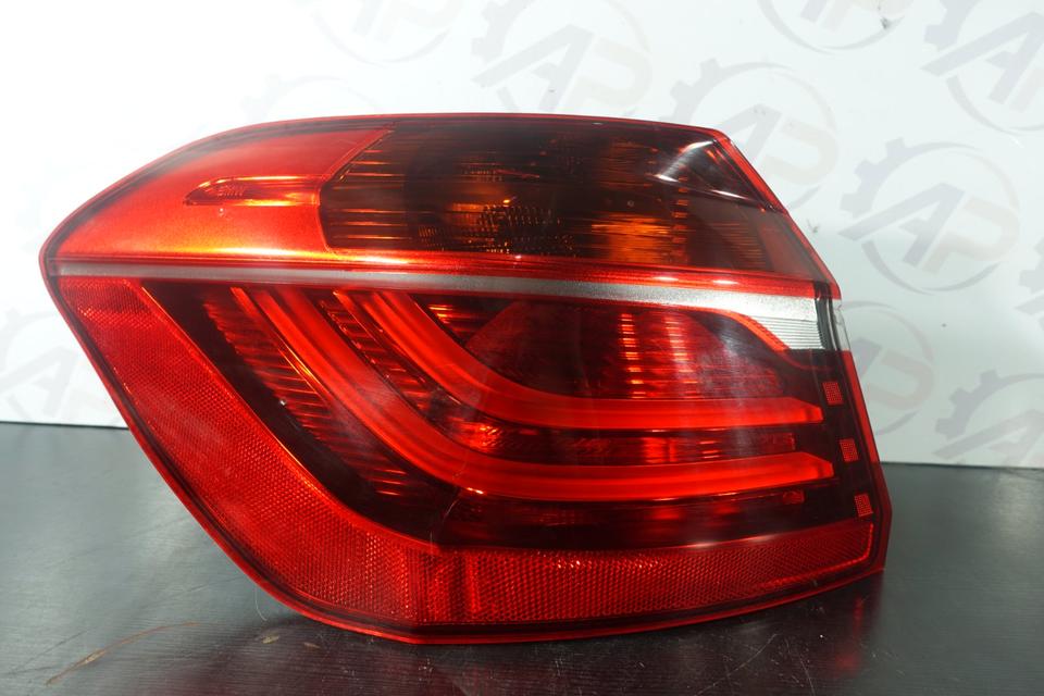 BMW 2er F45 F46 LED Rückleuchte Links Außen 218d 2016 M27 – Bild 2