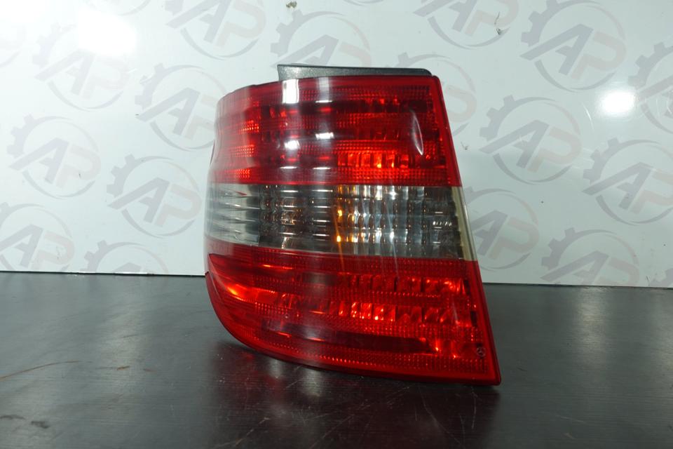 Mercedes-Benz B-Klasse W245 Rückleuchte Rücklicht Links 2010 M40 – Bild 2