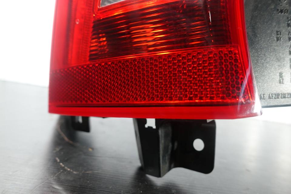Volvo V60 Rückleuchte Links Außen LED 2013–2018 M35 – Bild 4