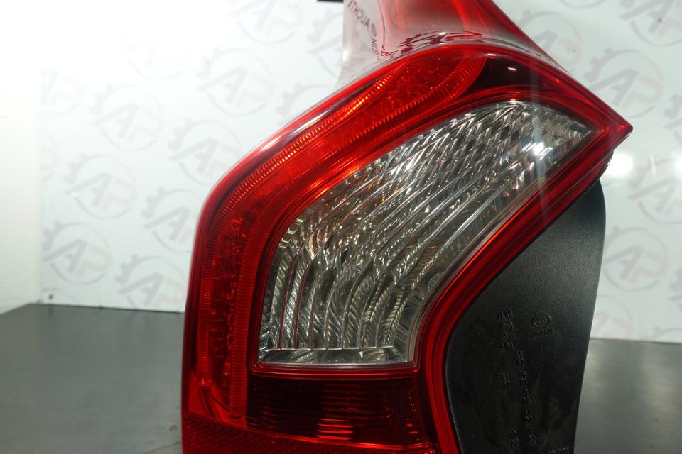 Volvo V60 Rückleuchte Links Außen LED 2013–2018 M35 – Bild 6