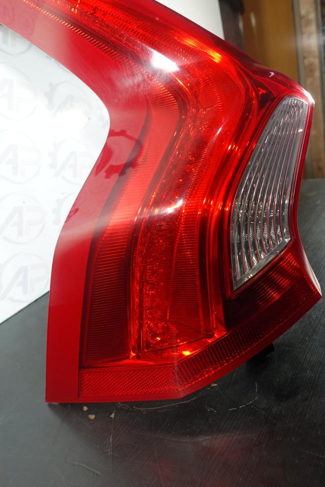 Volvo V60 Rückleuchte Links Außen LED 2013–2018 M35 – Bild 9