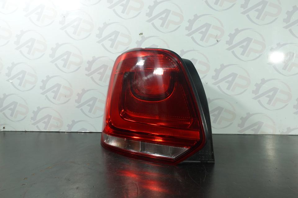 VW Polo 6R Rückleuchte Links Heckleuchte Rücklicht 2009–2014 M25 – Bild 2