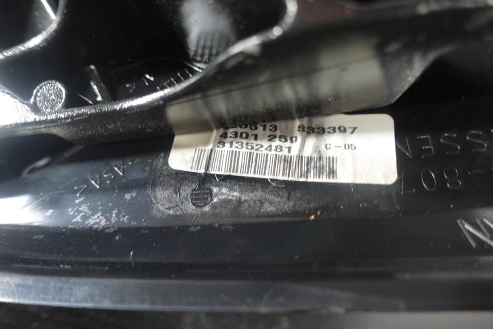 Original Volvo V60 Außenspiegel links Schwarz 31352481 M35 – Bild 6