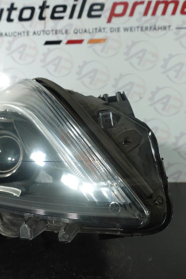 Mercedes B-Klasse W246 Xenon Scheinwerfer Rechts 2011–2014 M41 – Bild 3