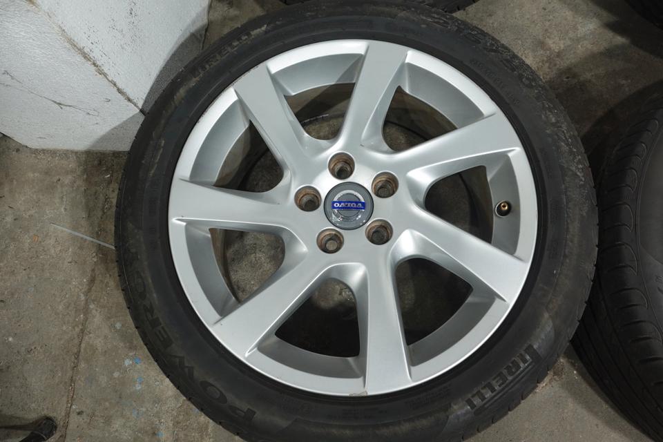 Volvo V40 2012-2019 Original Alufelge 17 Zoll 7Jx17 ET50 M35 – Bild 10