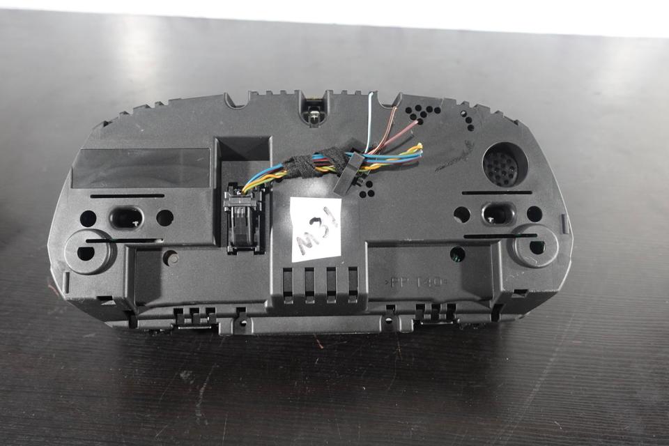 Original BMW E81 E87 Kombiinstrument Tacho 9166813 1024932-85 M31 – Bild 5