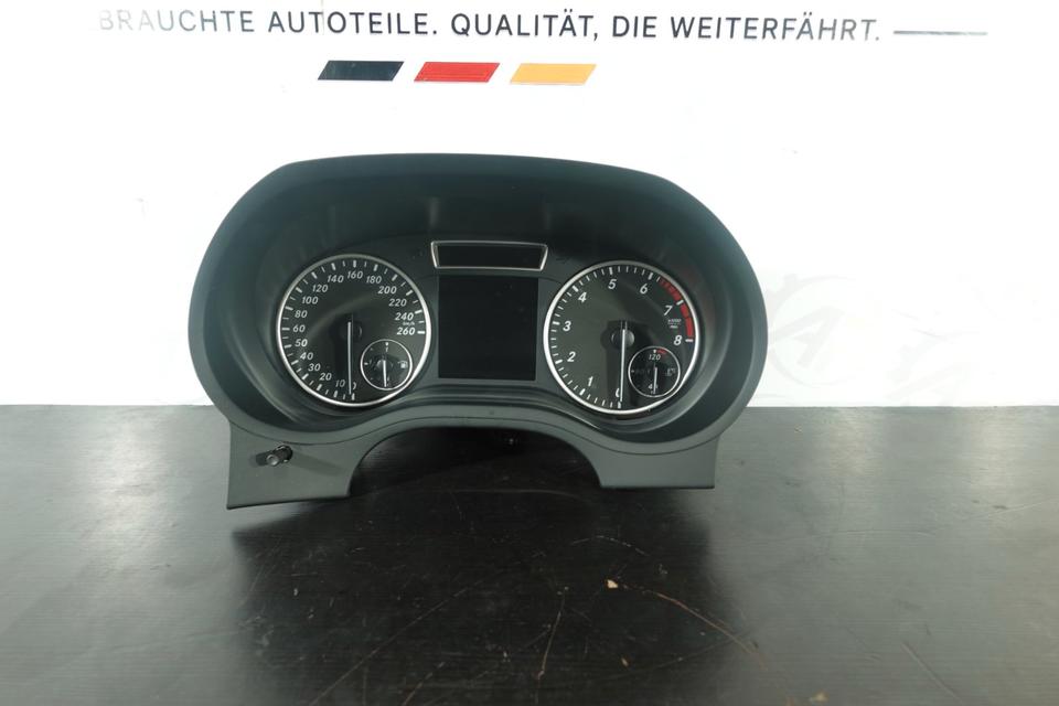 Original Mercedes W246 B180 Tacho Kombiinstrument A2469005911 M41 – Bild 2