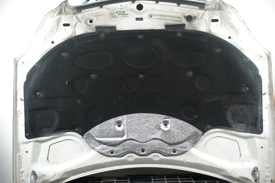 Mercedes C-Klasse W204 S204 C204 2011-2014 Motorhaube N18 – Bild 7