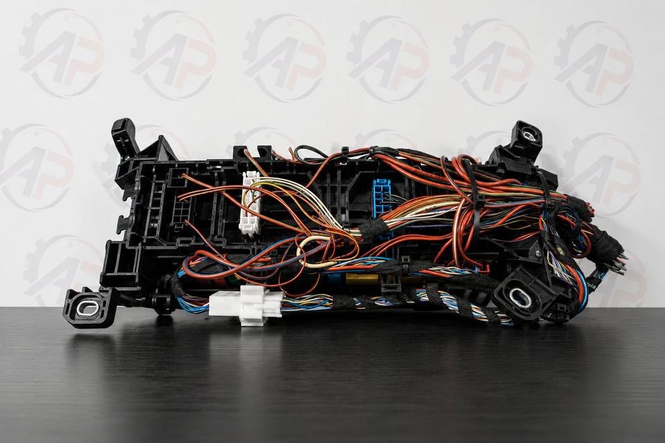 Original Mercedes W246 SAM Steuergerät Sicherungskasten M43 – Bild 2