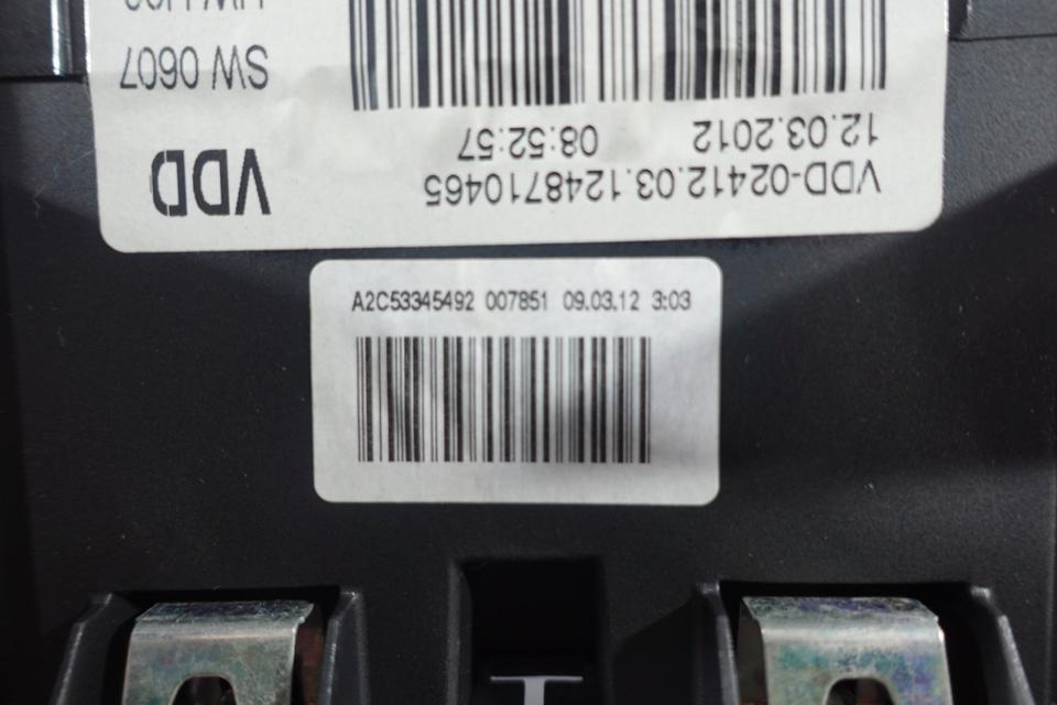 VW Golf 6 VI MK6 Kombiinstrument Tacho VDO Benzin Bj. 2012 N20 – Bild 8