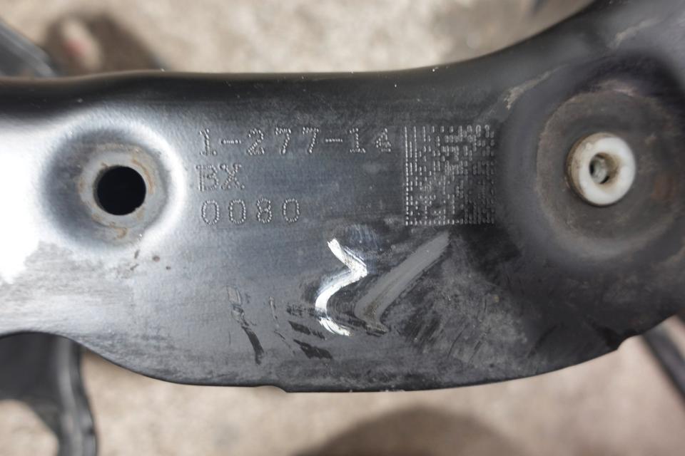 BMW 218i F45 2014 Hinterachse Achsträger komplett M29 – Bild 9