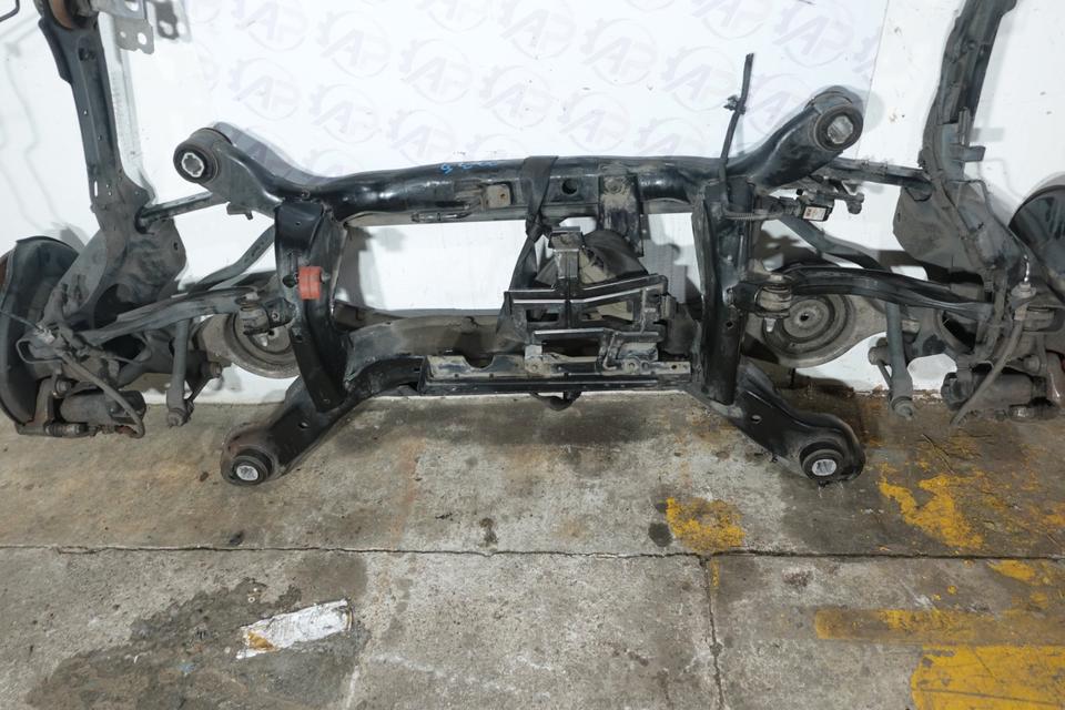 Volvo V60 2014 Hinterachse Achsträger komplett M35 – Bild 2