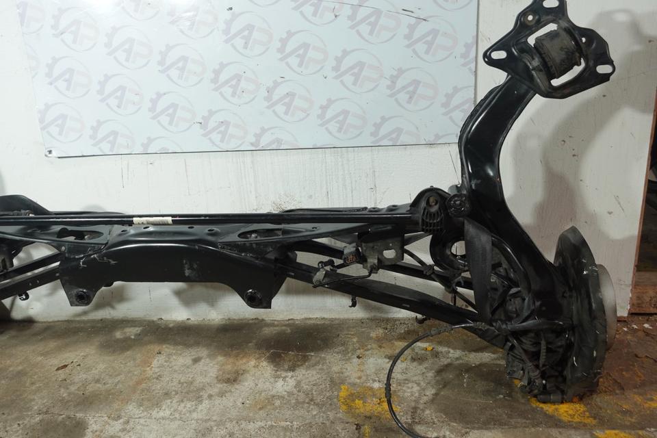 BMW 218 Hinterachse Achsträger komplett 2016 M27 – Bild 4