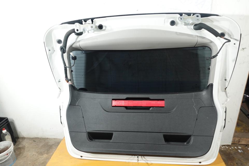 BMW 2er F45 Active Tourer Heckklappe Alpinweiß 300 M27 – Bild 3