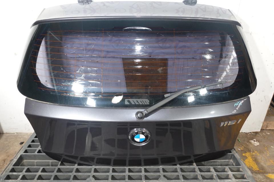 BMW 116i Heckklappe Heckscheibe Sparkling Graphite Metallic M31 – Bild 3