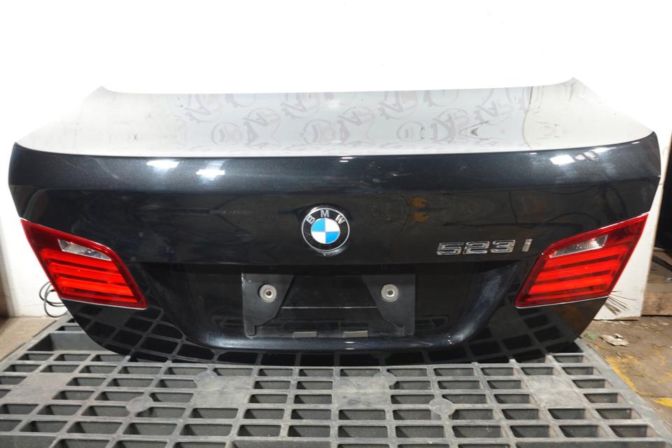 BMW 5er F10 Heckklappe Kofferraumdeckel Schwarz 475 N23 – Bild 3