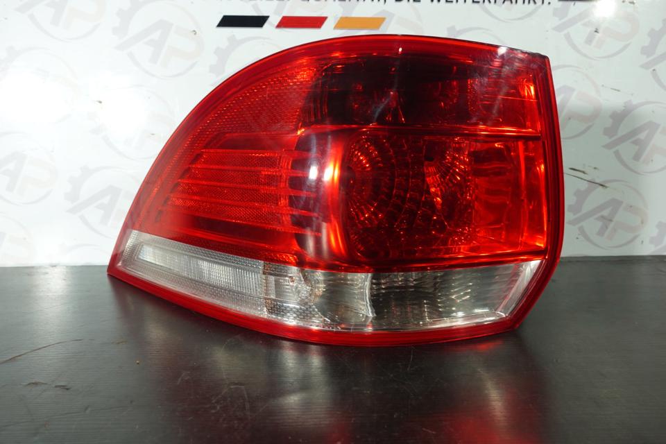 Original VW Golf 5 Variant Rückleuchte links 1K9945095D M20 – Bild 2