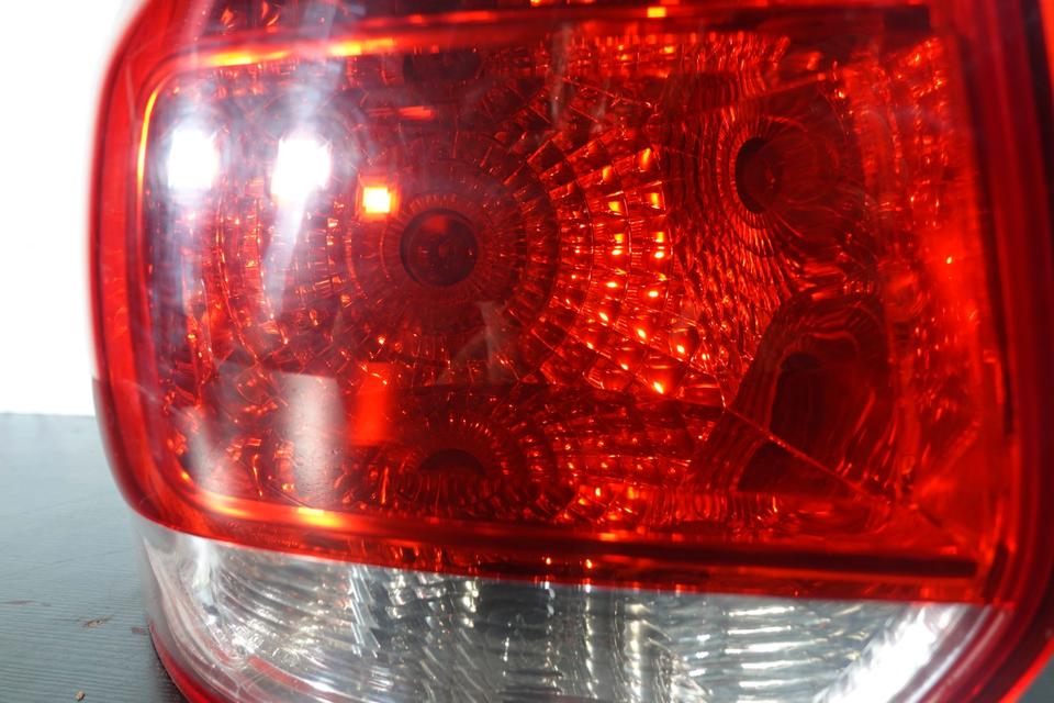 Original VW Golf 5 Variant Rückleuchte links 1K9945095D M20 – Bild 4