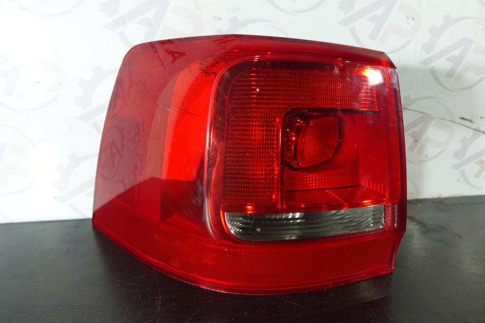 VW Sharan 7N Rückleuchte links außen 7N0945095E Valeo M08 – Bild 2