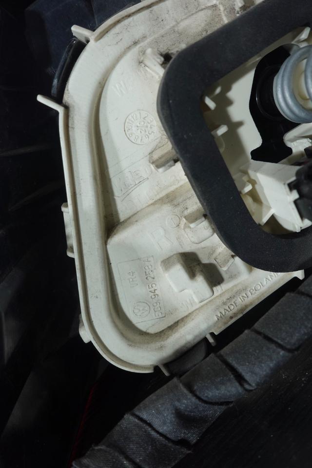 Original VW Golf 7 Variant Rückleuchte rechts 5G9945096C M03 – Bild 3