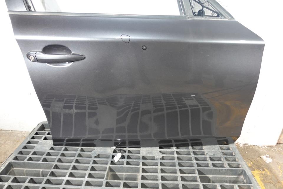 BMW 1er E87 LCI 116i Tür vorne rechts Graphit 2008 M31 – Bild 2