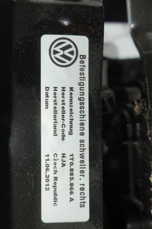 Touran 1T Rücksitze 2.Reihe links rechts Stoff 1T0885865A M38 – Bild 15