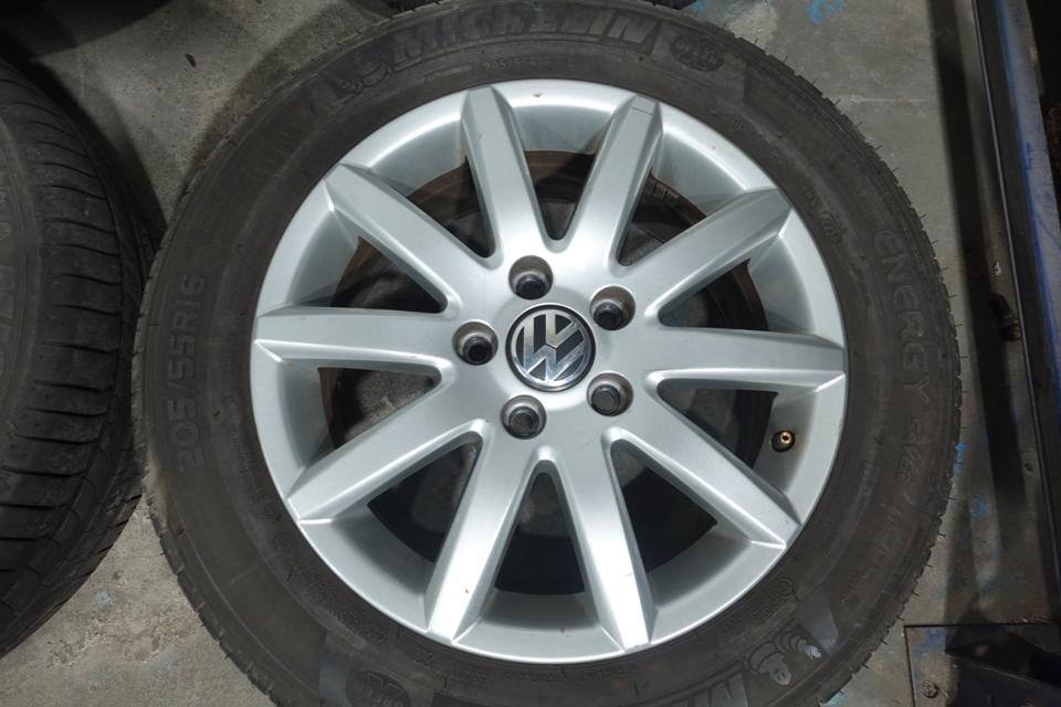 VW Original Alufelgen 16 Zoll 205/55 R16 Michelin 4 Stück M20 – Bild 2