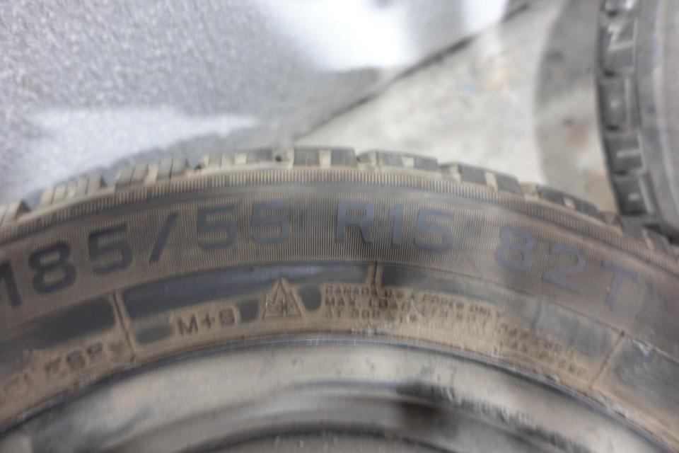 4x Winterräder Stahlfelgen 185/55 R15 82T 4-Loch ohne Radkappen – Bild 7