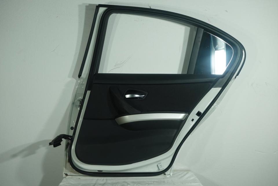3er E90 2005–2011 Tür hinten rechts Beifahrerseite Alpinweiß M17 – Bild 2
