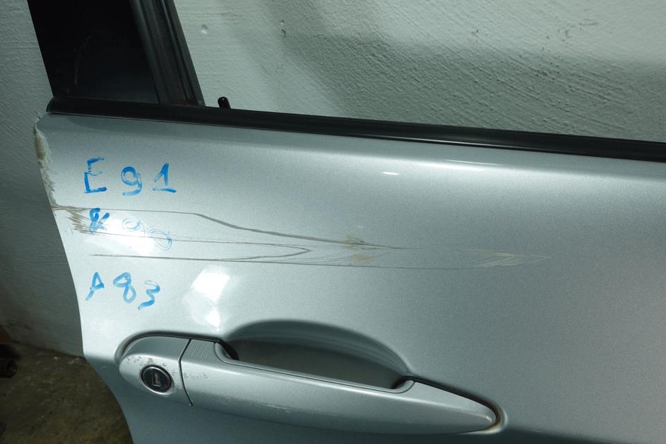 BMW 320i E90 2010 Tür vorne rechts Silber Lager M16 – Bild 4