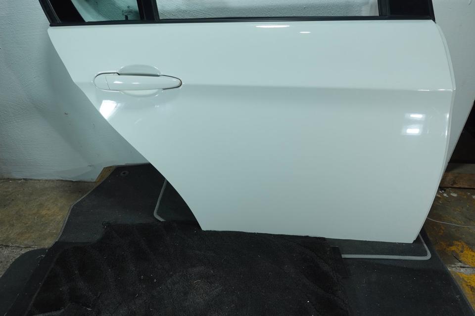 BMW 3er E90 Tür hinten rechts Alpinweiß 300 2008–2011 Lager M19 – Bild 4