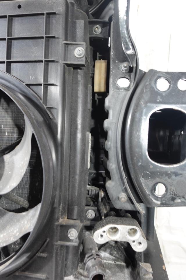VW Golf 6 Frontmaske Kühlerpaket 2008–2012 N02 – Bild 19