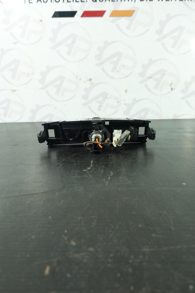 Clubman F54 USB AUX 12V Steckdose Mittelkonsole 2018 M36 – Bild 3