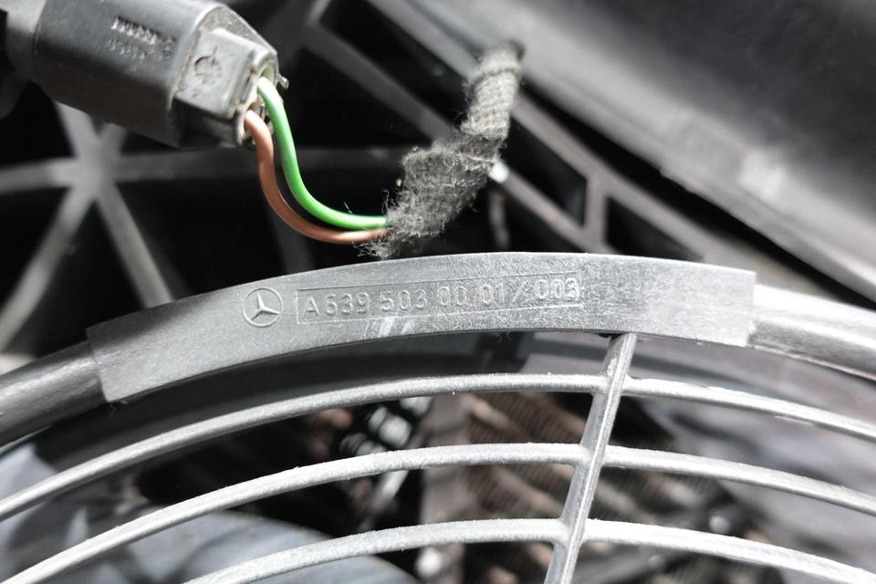 Mercedes W639 3.5 V6 Frontmaske Kühlerpaket M07 – Bild 7