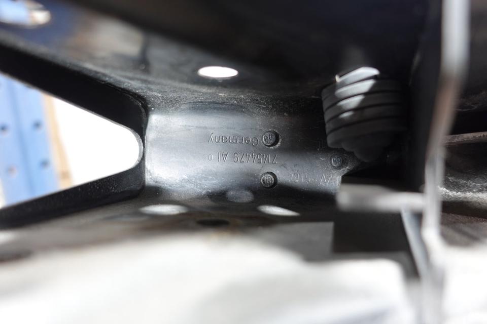 BMW 3er E90 LCI 320i Frontmaske Kühlerpaket M17 – Bild 12