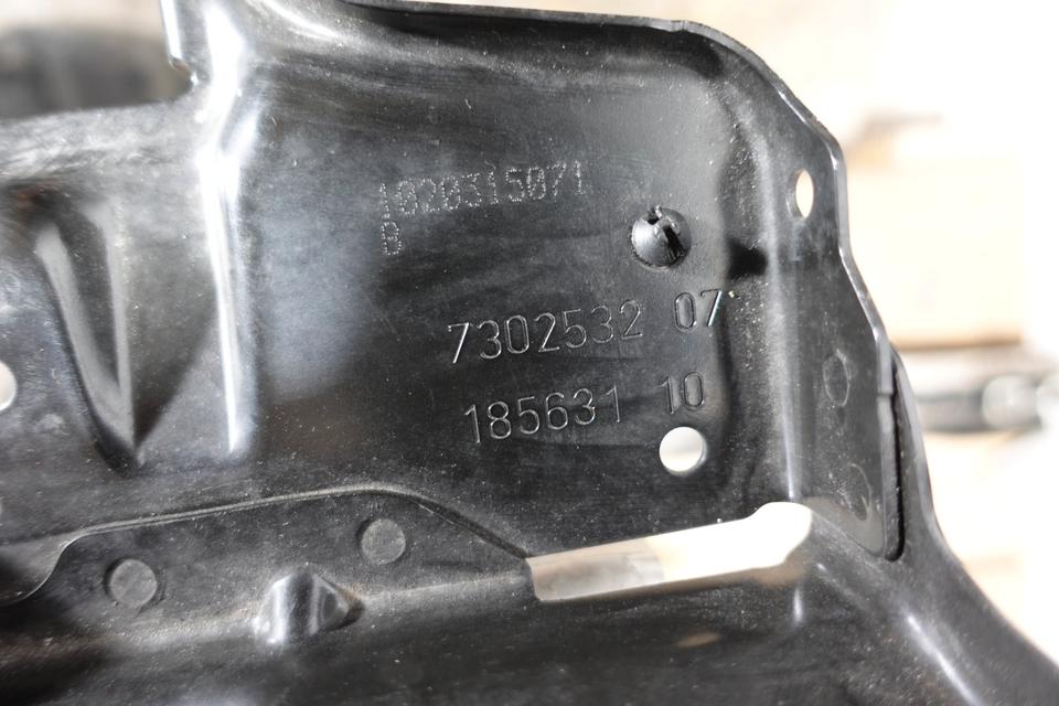 BMW 2er F45 218d Frontmaske Kühlerpaket 2015 N11 – Bild 9