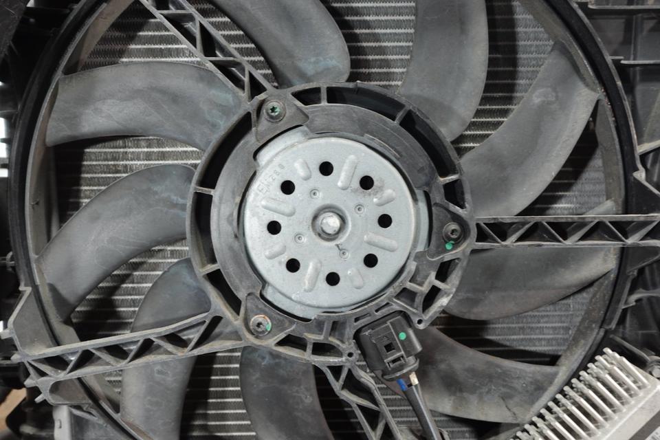 Audi A4 B8 Avant Frontmaske Kühlerpaket M23 – Bild 6
