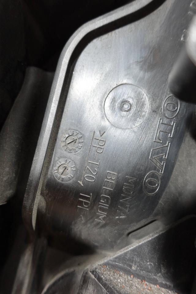 Volvo V60 Frontmaske Kühlerpaket M33 – Bild 10