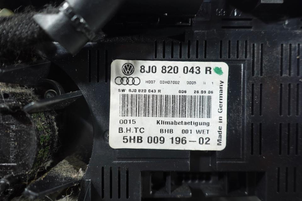 Audi TT 8J Klimabedienteil Klimaautomatik 2007 M22 – Bild 3