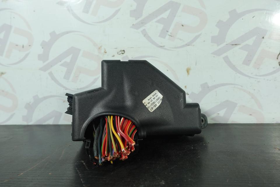 Audi TT 8J Sicherungskasten Sicherungsträger Innenraum 2007 M22 – Bild 3
