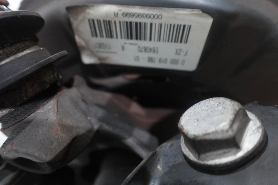 BMW 1er F20 Hinterachse Differential Antriebswellen 2011 N16 – Bild 8