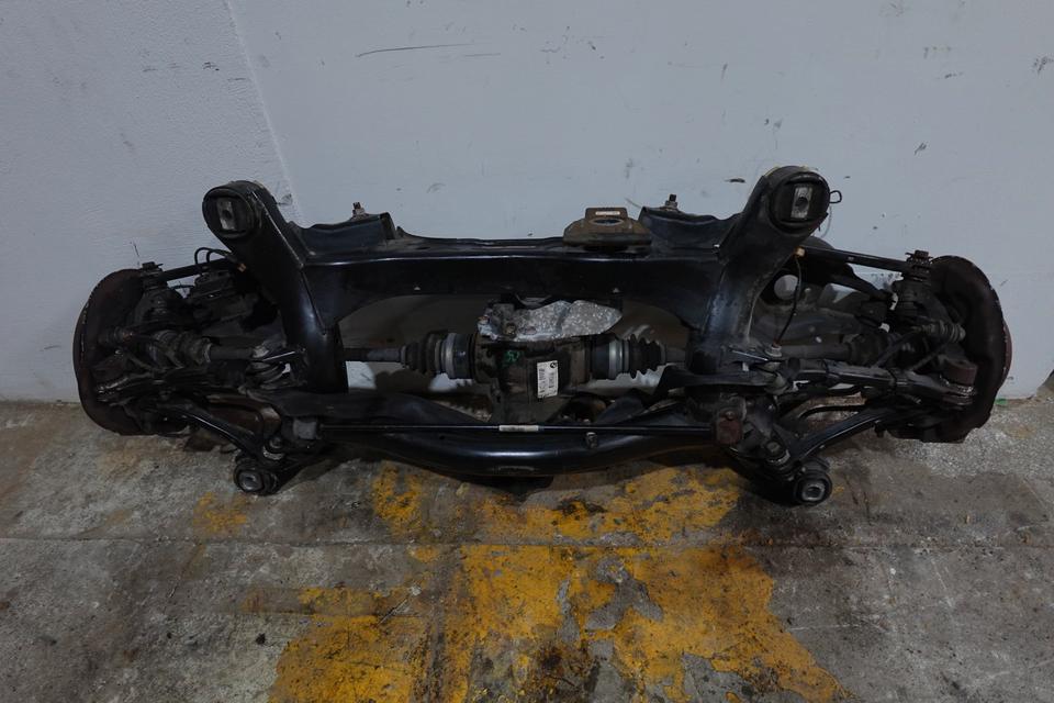 BMW 116i F20 Hinterachse komplett Differential Antriebswellen N21 – Bild 18