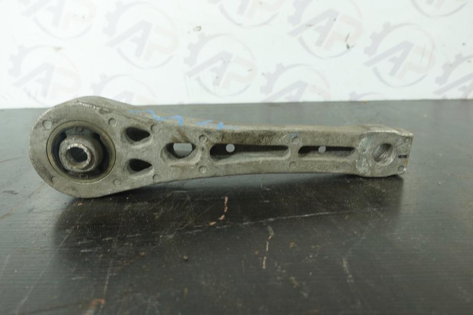 VW Touran 1T3 Pendelstütze Motorhalter Drehmomentstütze 2012 M04 – Bild 2