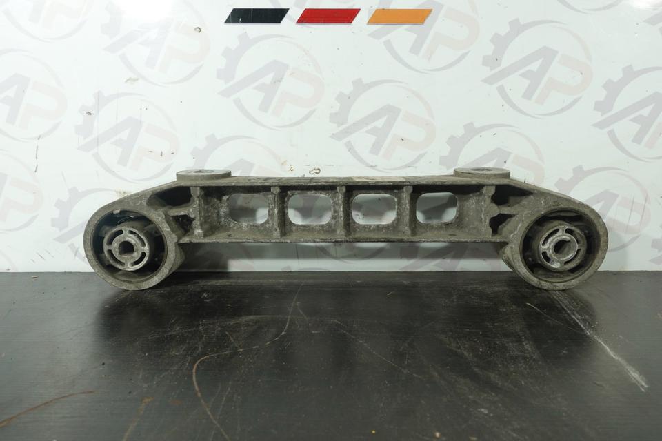 MercedesVianoVitoW639 Differentialhalter LagerbockHinterachse M07 – Bild 3