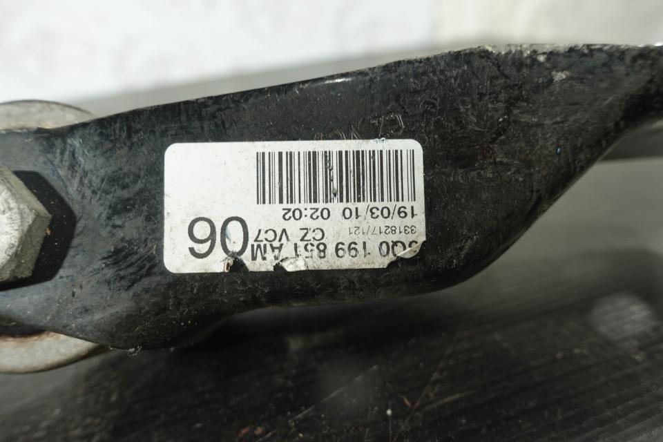 VW Polo 6R 2012 Pendelstütze Getriebehalter prüfbedürftig M25 – Bild 5