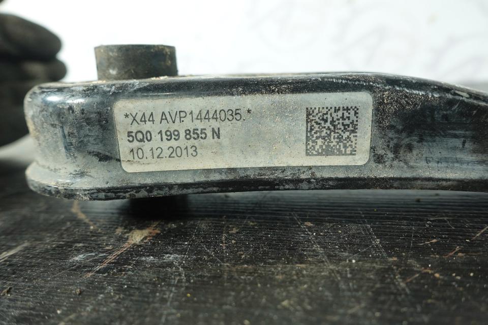 VW Golf 7 5G Pendelstütze Drehmomentstütze Motorhalter 2013 N04 – Bild 2