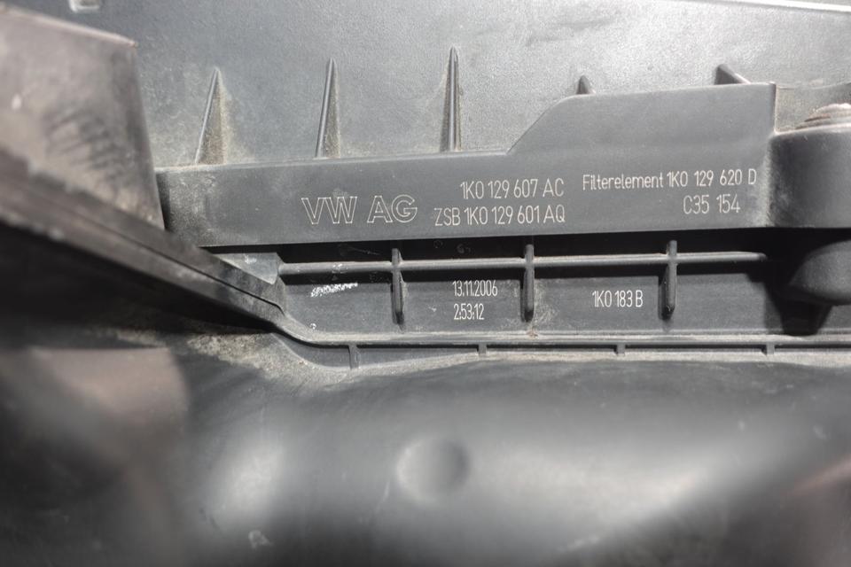 VW Touran 1T Luftfilterkasten Luftfiltergehäuse 1K0129607AC M39 – Bild 7