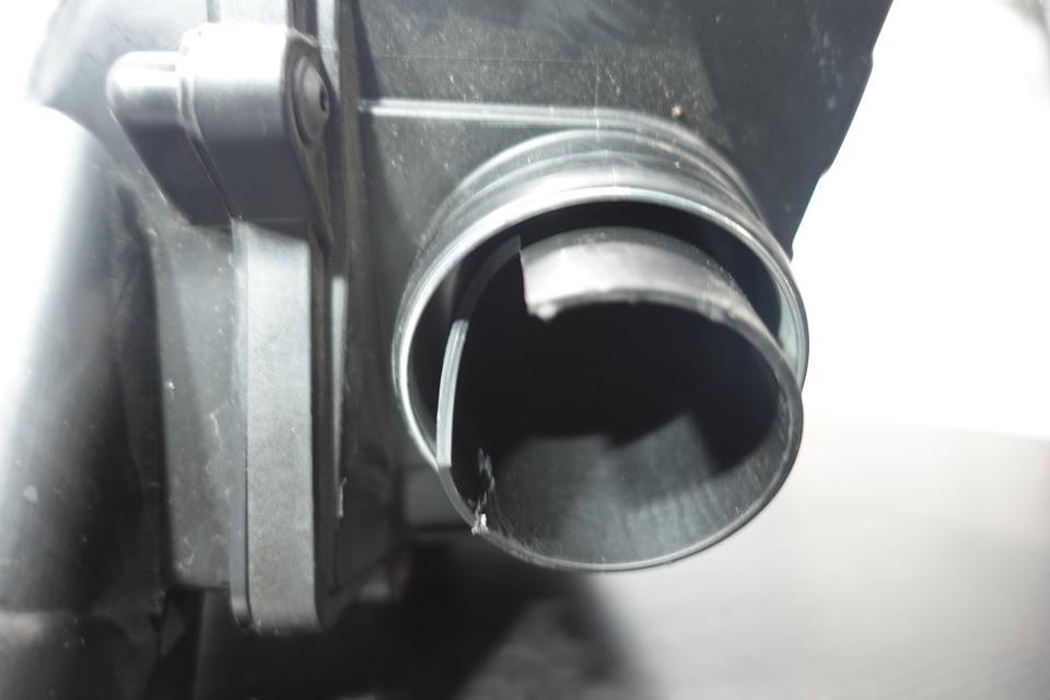Titel: VW Polo 6R Luftfilterkasten 6R0129607C M24 – Bild 3