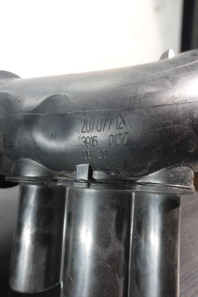 Volvo V60 Luftfilterkasten Ansaugrohr Luftmassenmesser M33 – Bild 8