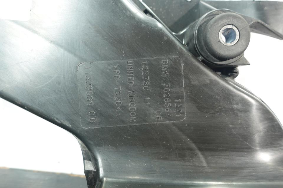 Titel: BMW 2er F45 Luftansaugkanal 13717626564 M30 – Bild 5